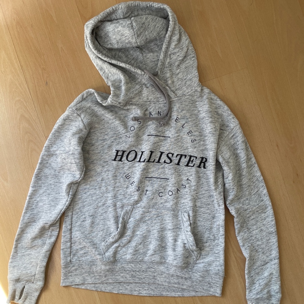 Hollister gray hoodie